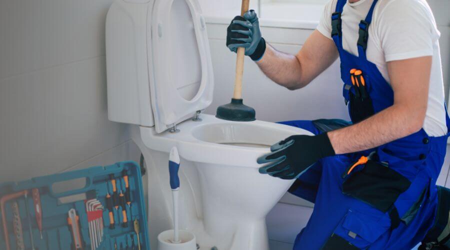 Professional septic pumping service in Edwards, MO